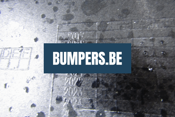 Bumper Hoek Aston Martin DBS 18-24-KY73-15A282 Achterbumper Q6316