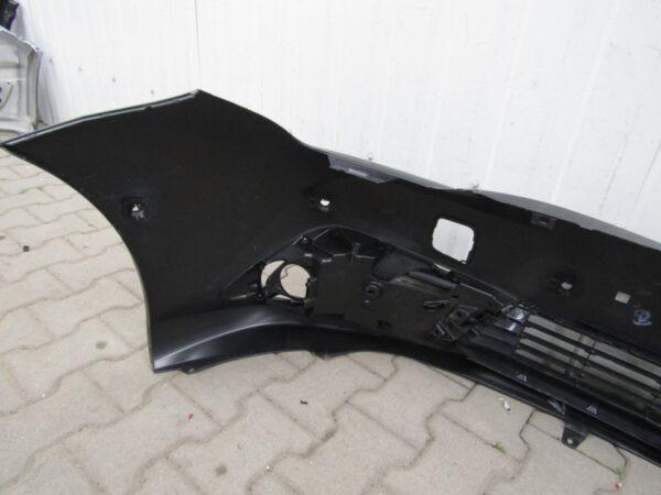 Bumper Toyota Auris 2 II Facelift 15-18 Voorbumper MZ1409
