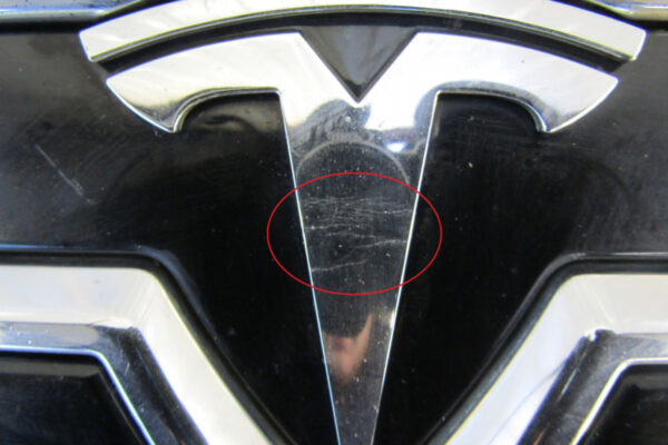 Bumper Tesla S 12-16 6005889-00F Voorbumper Q2823