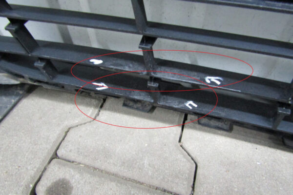 Bumper VW Jetta 6 VI 5C6 10-14 5C6807221B Voorbumper PJ581