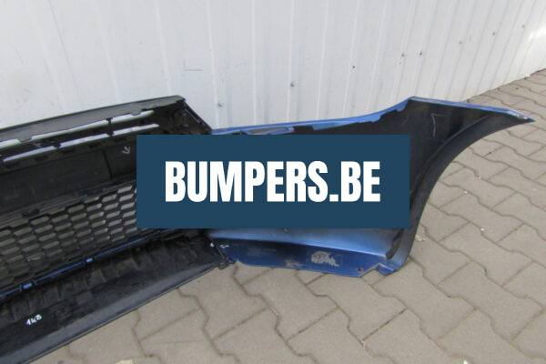 Bumper Volkswagen Scirocco 1K8 09-13 Voorbumper MZ677