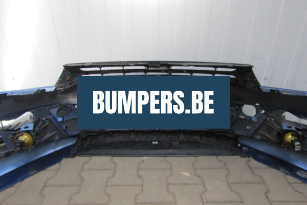 Bumper Volkswagen Scirocco 1K8 09-13 Voorbumper MZ677