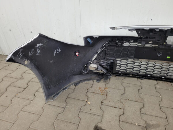 Bumper Toyota Corolla XII E210 Hatchback station 18- Voorbumper PJ1090