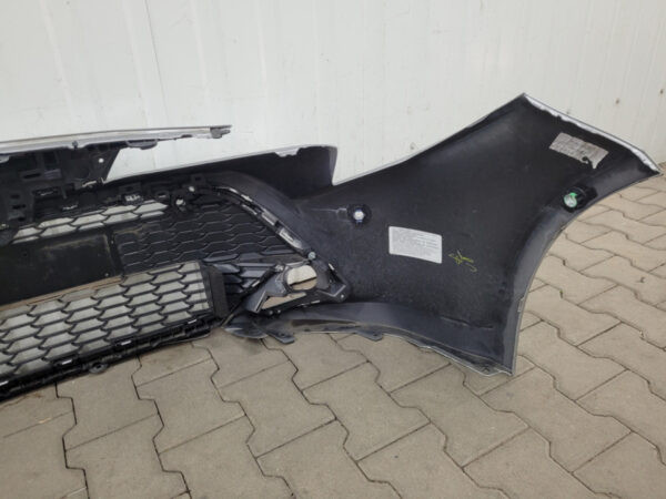 Bumper Toyota Corolla XII E210 Hatchback station 18- Voorbumper PJ1090