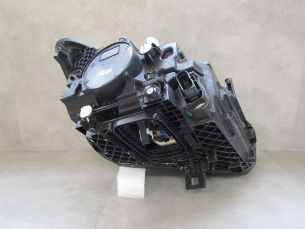 Koplamp Mercedes B Klasse W247 FACELIFT MULTIBEAM 23- A2479061304 Q646/K5 10F
