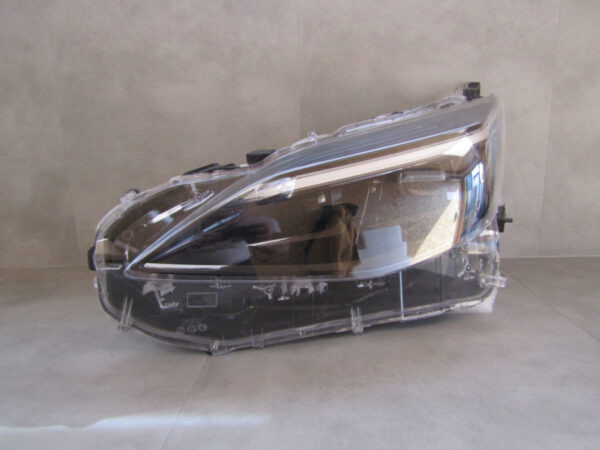 KOPLAMP TOYOTA YARIS CROSS VOLLEDIG LED 17-22 Links A862/5K/16C