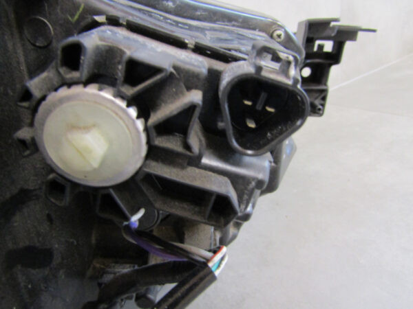 KOPLAMP MAZDA 2 II Facelift LED 19- D43N-51040 Links A812/5K/15C