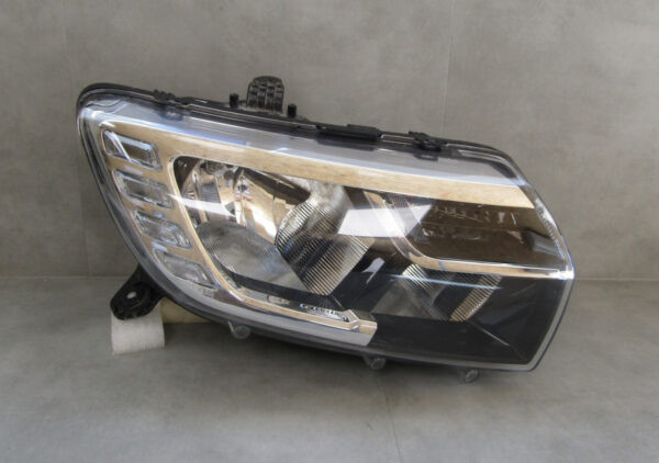 KOPLAMP DACIA SANDERO 2 LOGAN 2 FACELIFT STANDAARD 16-20 260103529R Rechts S580/D178