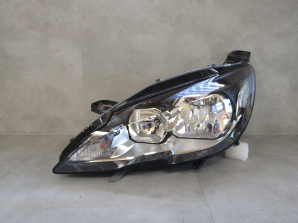 KOPLAMP PEUGEOT 308 II 2 Halogeen 13-17 Links 9677523080-00 A872/B183