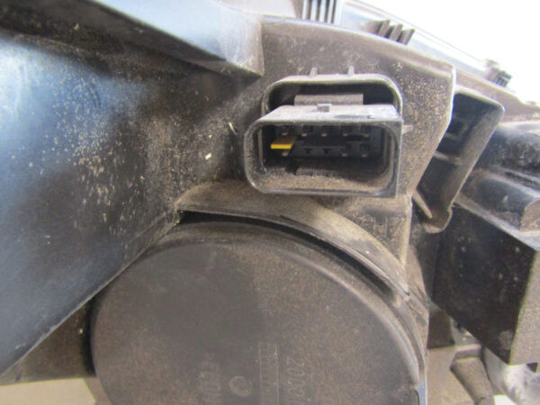 KOPLAMP PEUGEOT 308 II 2 Halogeen 13-17 Links 9677523080-00 A872/B183