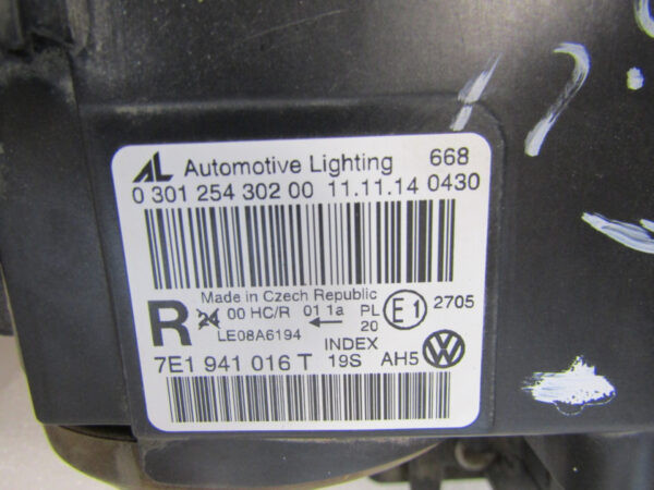 KOPLAMP VOLKSWAGEN VW T5 FACELIFT 7E1 HALOGEEN 09- 7E1941016T RECHTS A223/A1