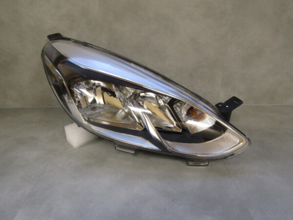 KOPLAMP FORD FIESTA MK8 VIII 17-21 H1BB-13W029-AD RECHTS S12/C105