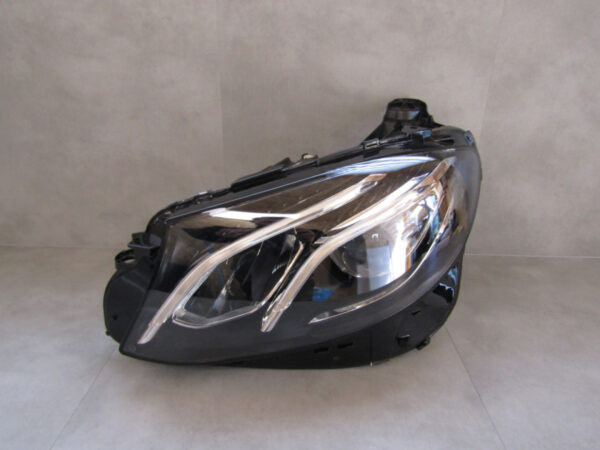 KOPLAMP MERCEDES E KLASSE W213 Full High Performance LED 16-20 Links A788