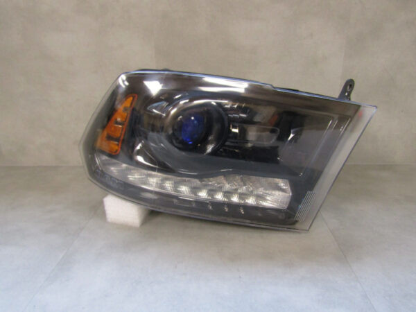 KOPLAMP DODGE RAME 1500 REBEL FACELIFT 16- RECHTS A485/B99