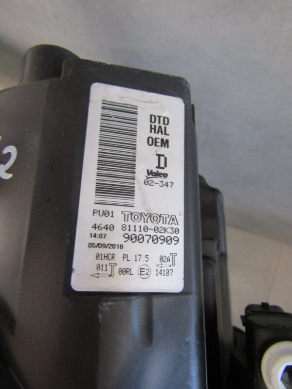 KOPLAMP TOYOTA AURIS 2 II FACELIFT 15-18 81110-02K30 RECHTS A1009/4K/14D
