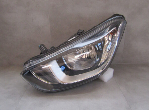 KOPLAMP HYUNDAI I20 I FACELIFT HALOGEEN 12-14 92101-4P500 Links  A589/A159