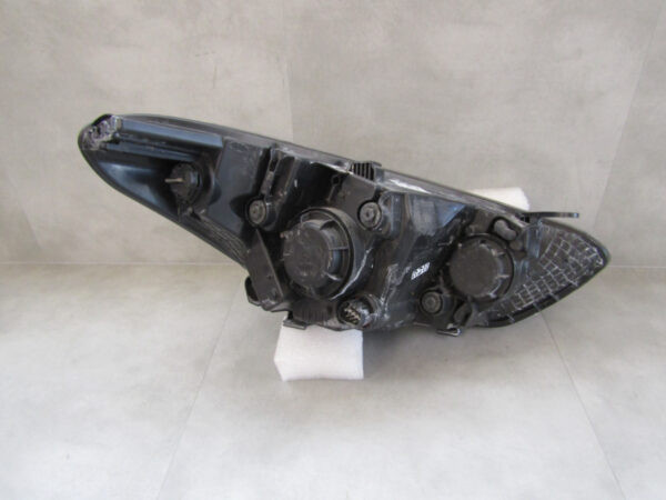KOPLAMP HYUNDAI I20 I FACELIFT HALOGEEN 12-14 92101-4P500 Links  A589/A159