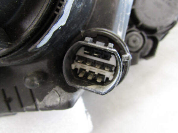 KOPLAMP HYUNDAI I20 I FACELIFT HALOGEEN 12-14 92101-4P500 Links  A589/A159