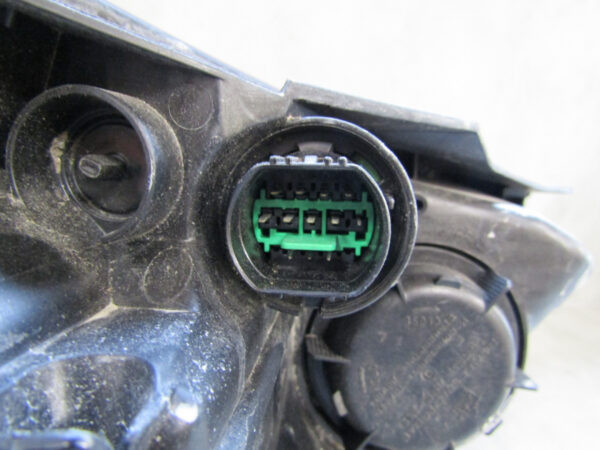 KOPLAMP KIA CEED 3 III FACELIFT 21- 9211001J7051 Links S521/K5/6D