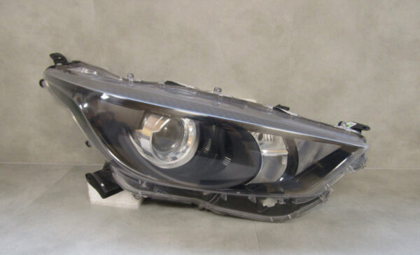 KOPLAMP TOYOTA YARIS 4 IV 20- / MAZDA 2 22- RECHTS A396/B84