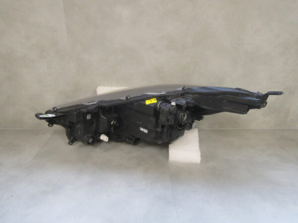 KOPLAMP TOYOTA YARIS 4 IV 20- / MAZDA 2 22- RECHTS A396/B84