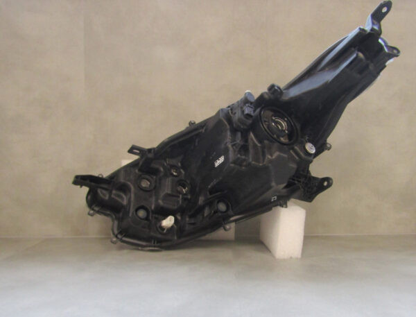 KOPLAMP TOYOTA YARIS 4 IV 20- / MAZDA 2 22- RECHTS A396/B84