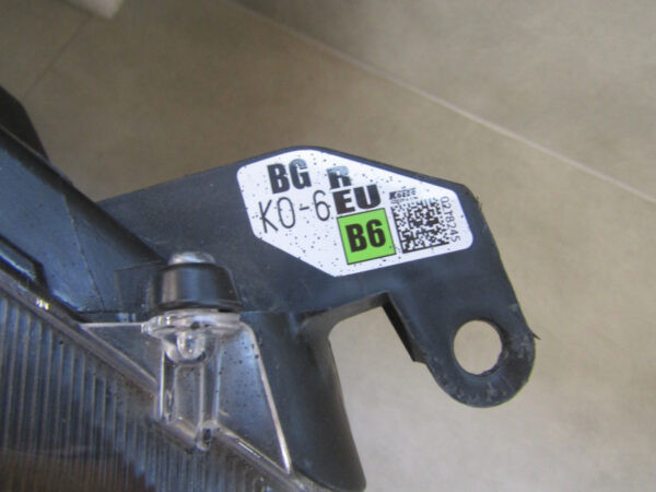 KOPLAMP TOYOTA YARIS 4 IV 20- / MAZDA 2 22- RECHTS A396/B84