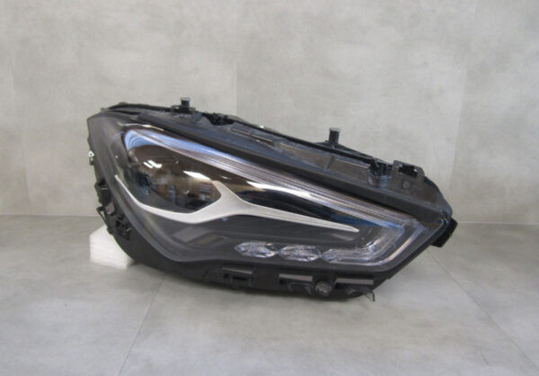 KOPLAMP MERCEDES CLA W118 FACELIFT FULL LED 23- Rechts A865/5K/16D
