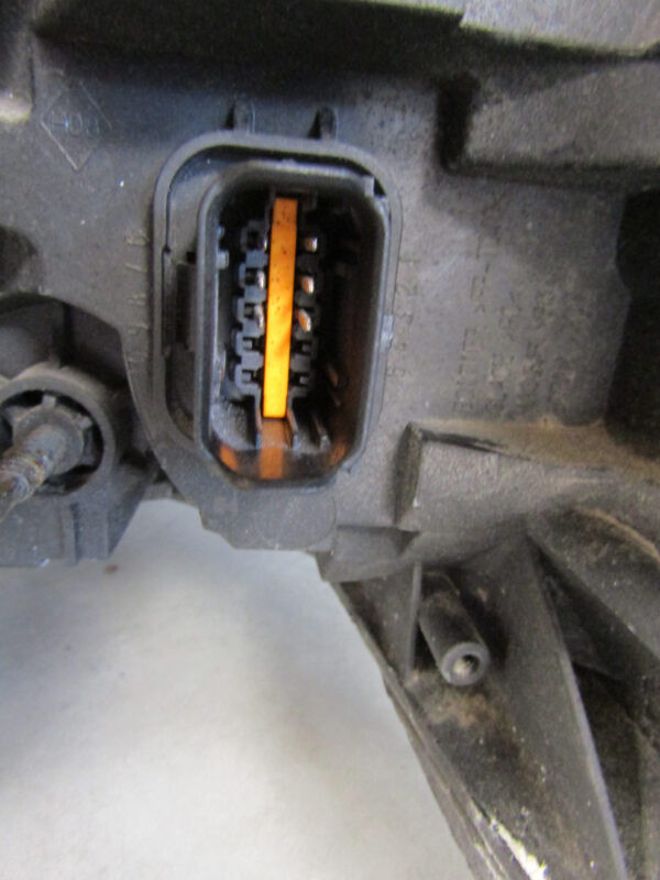 KOPLAMP RENAULT TRAFIC 3 14-19 260109424R Rechts A791/5K/15C