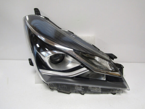 KOPLAMP TOYOTA YARIS 3 III FACELIFT 17-20 RECHTS  K96/E26