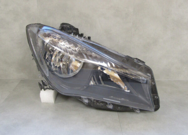 KOPLAMP Mercedes CLA W117 HALOGEEN 13-16 A1178200461 Rechts S446/B181