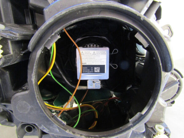 Koplamp Mercedes Sprinter W906 FACELIFT Xenon Compleet 13-18 A9068206200 Links S278