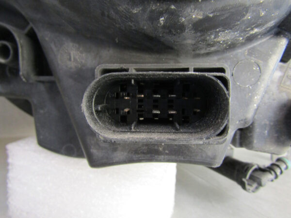 Koplamp Mercedes Sprinter W906 FACELIFT Xenon Compleet 13-18 A9068206200 LINKS S221