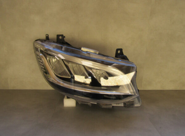 KOPLAMP MERCEDES SPRINTER W910 W907 LED 18- A9109067200 RECHTS  S254/C30