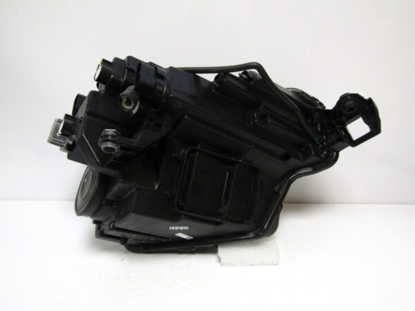 KOPLAMP SKODA KAROQ 57B FACELIFT LED 21- 57B941009 LINKS K123/E53