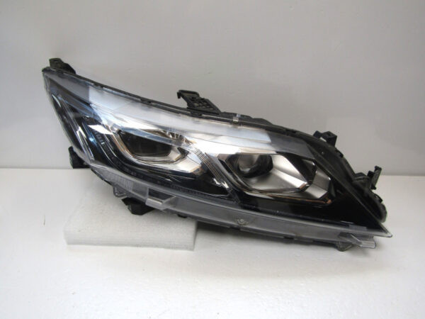 KOPLAMP MITSUBISHI ECLIPSE CROSS FULL LED- 17-20 W3153 RECHTS K67/C37