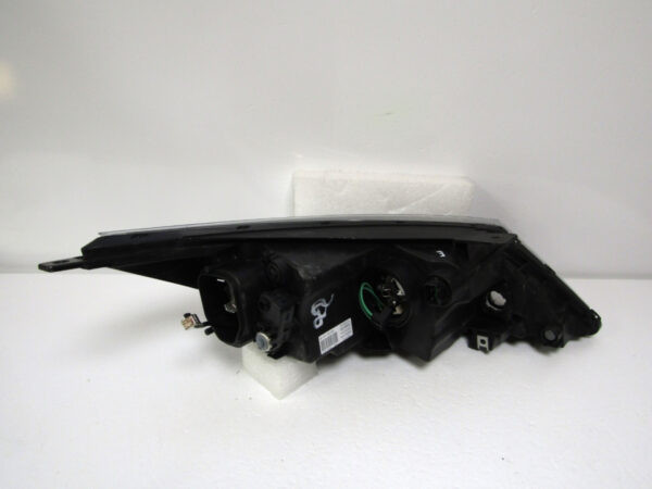 KOPLAMP KIA SPORTAGE 3 III 10-15 XENON 92101-3UXXX LINKS K43/C13