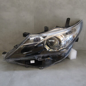 KOPLAMP TOYOTA AURIS 2 II XENON12-15 81150-02E40 Links A835/5K/8B