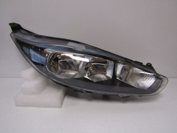 KOPLAMP FORD FIESTA MK7 FACELIFT HALOGEEN 12- C1BB-13W029 RECHTS A222/B23