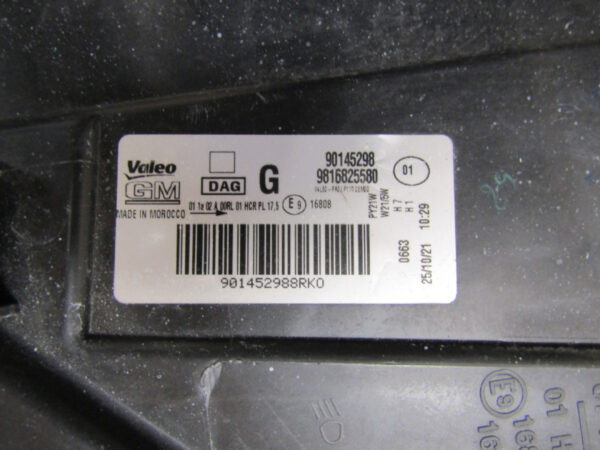 KOPLAMP OPEL COMBO E IV 18- 90145298 LINKS S129/E155