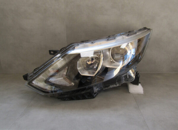 Koplamp NISSAN QASHQAI J11 HALF LED 13-17 100-18013 Links A834/5K/6D