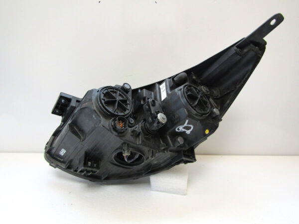 KOPLAMP KIA SOUL EV LED 14-19 92102-E4 RECHTS K56/C26