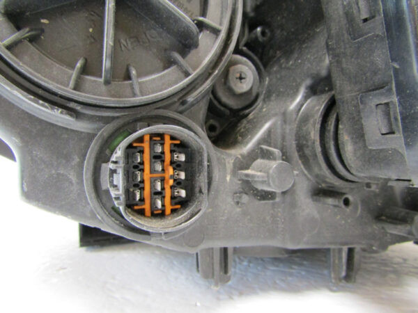 KOPLAMP KIA SOUL EV LED 14-19 92102-E4 RECHTS K56/C26