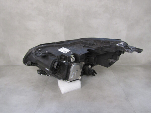 Koplamp Renault Captur 2 LED 19-23 260104095R Rechts A802/5K/16D