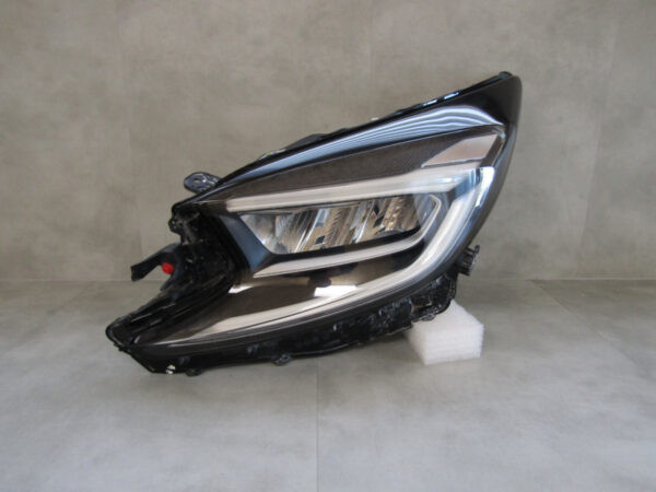 KOPLAMP TOYOTA AYGO X LED 22- A752/5K/11D Links