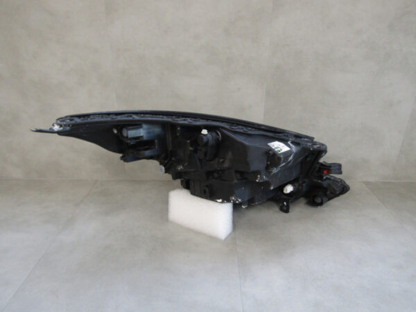 KOPLAMP TOYOTA AYGO X LED 22- A752/5K/11D Links