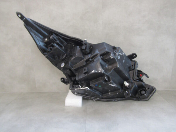 KOPLAMP TOYOTA AYGO X LED 22- A752/5K/11D Links