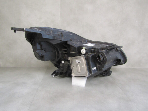 Koplamp Renault Captur 2 II LED 19-23 260608054R Links S630/E31