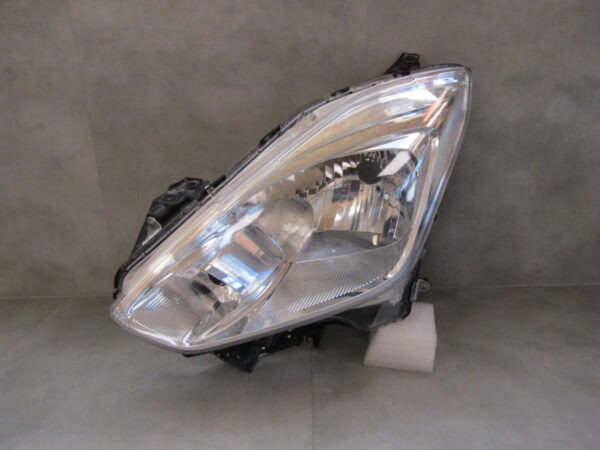 KOPLAMP SUZUKI SWIFT MK8 VIII HALOGEEN 17-23 W2962 Links A685/5K/5B
