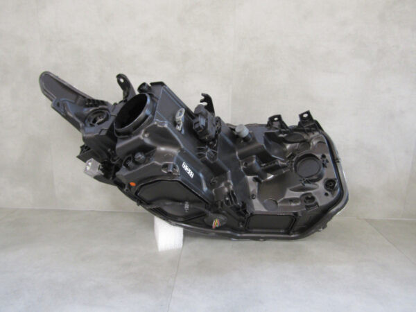 KOPLAMP TOYOTA AURIS 2 II FACELIFT NORMALE LENS 15-18 81150-02K30 LINKS A1015/4K/14D